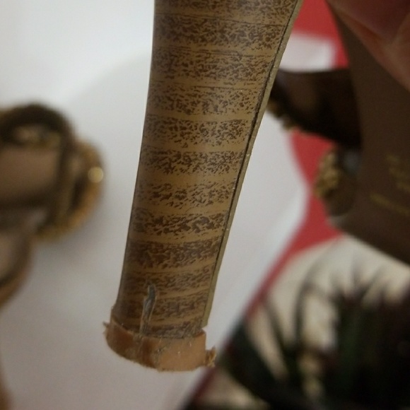 Ladies heels - Picture 3 of 3